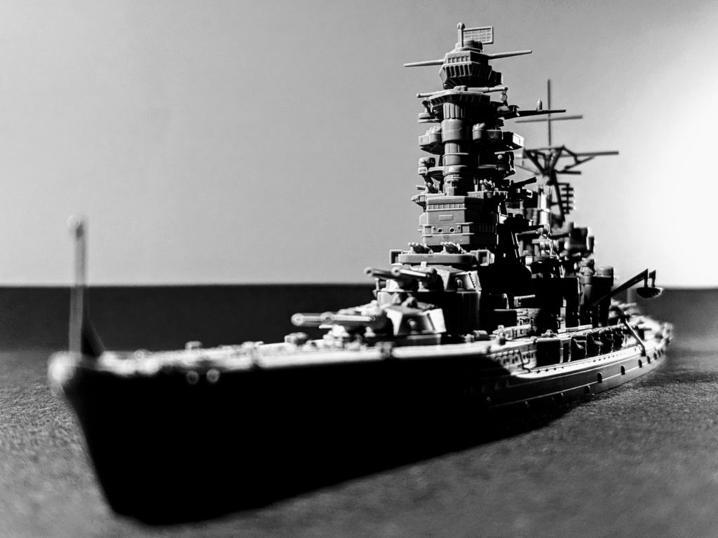 1/700 艦NEXT No.13 日本海軍戦艦 長門 昭和19年/捷一号作戦 喫水線下を外して撮影 白黒