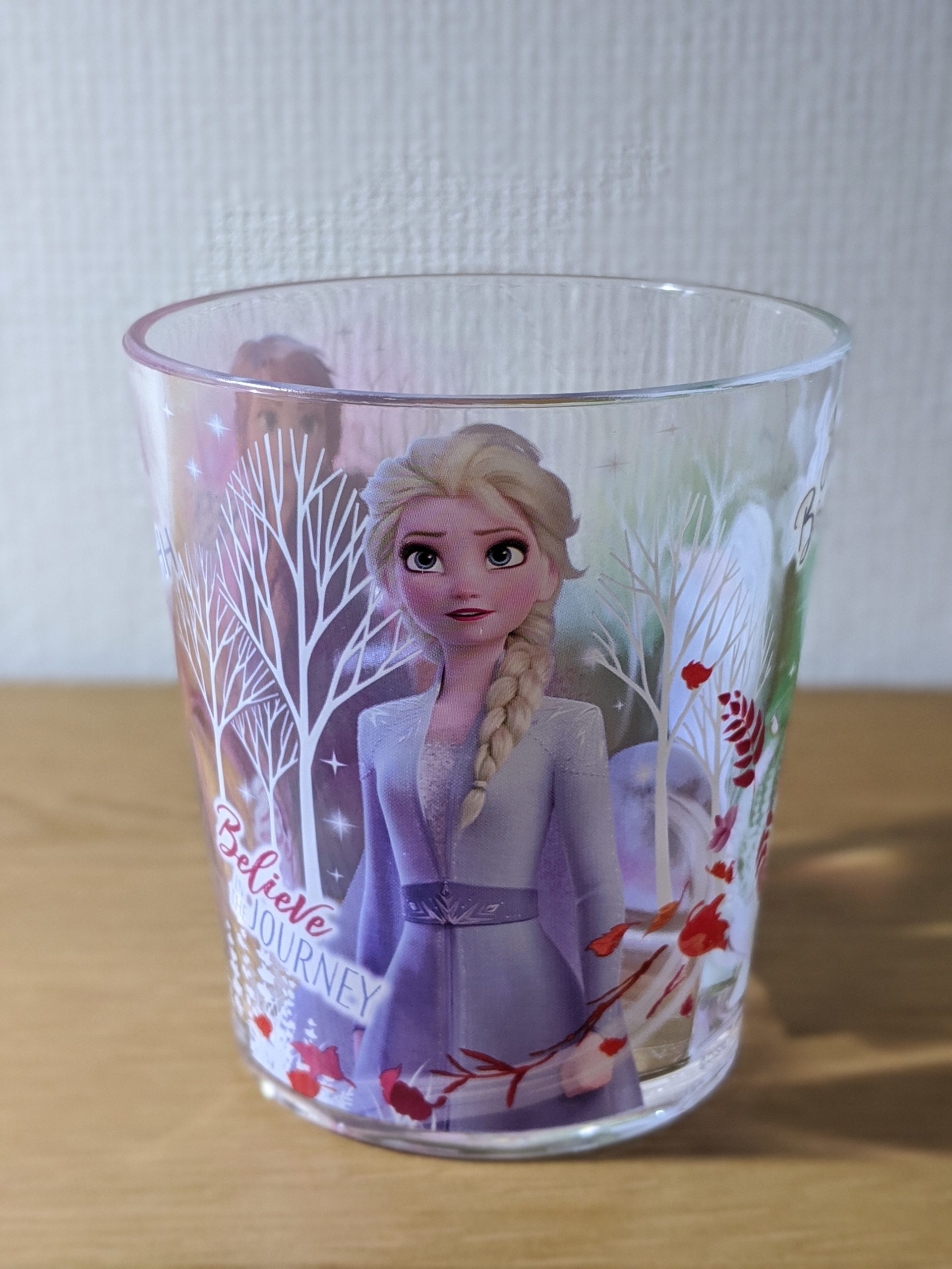 アナと雪の女王2のコップ | ヤマモトソフトのブログ