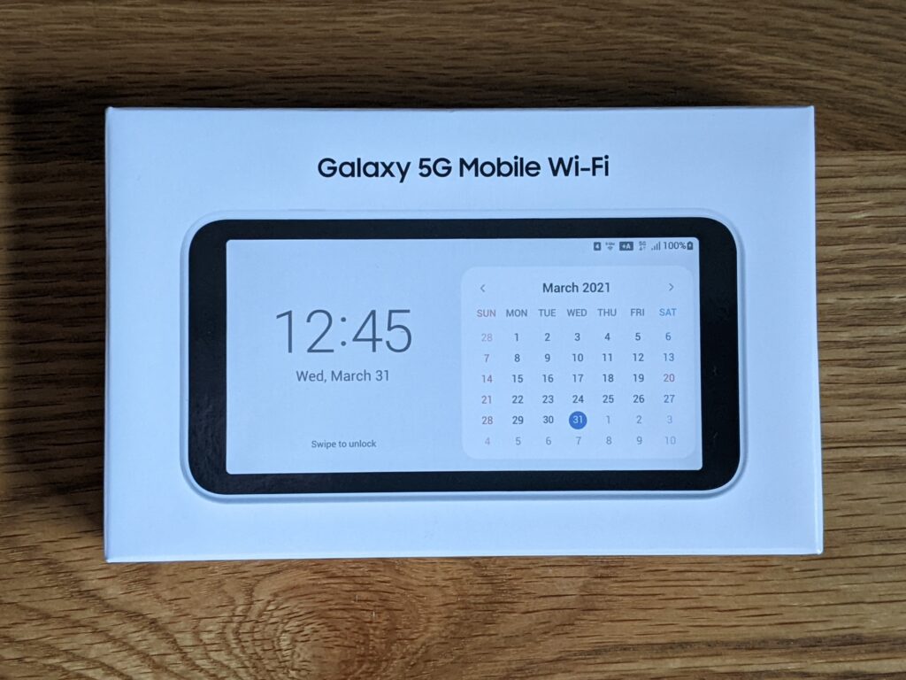 Galaxy 5G Mobile WiFiの外装箱
