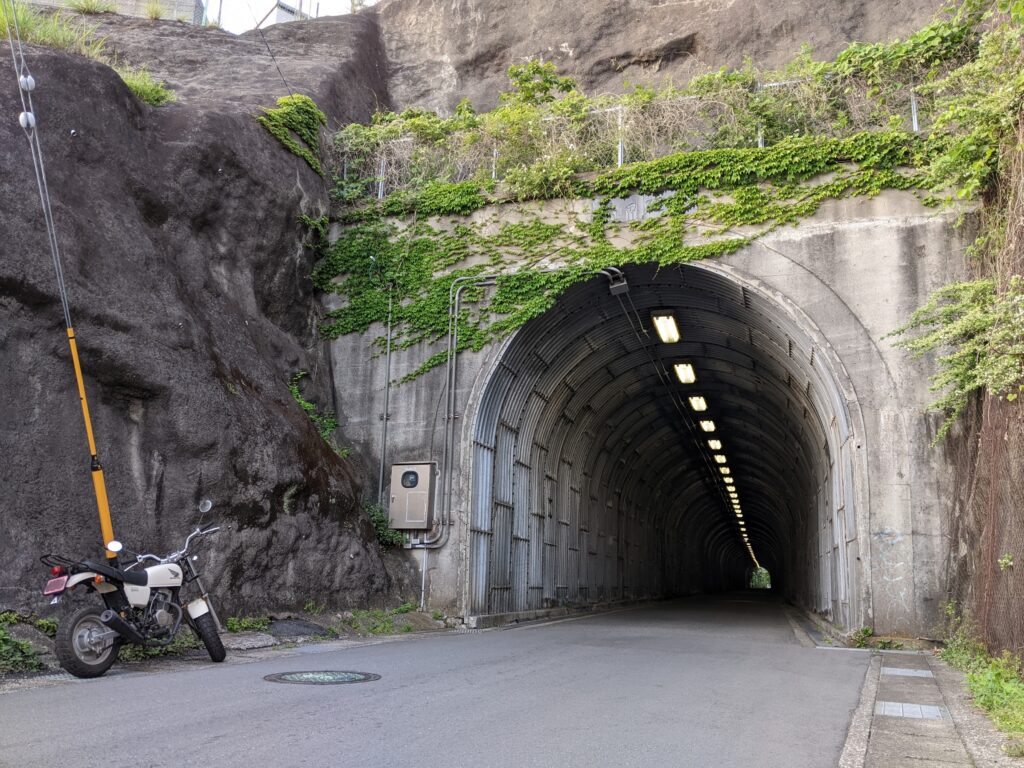 梅田隧道南側入口