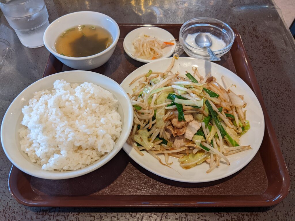 豚肉と野菜炒め定食