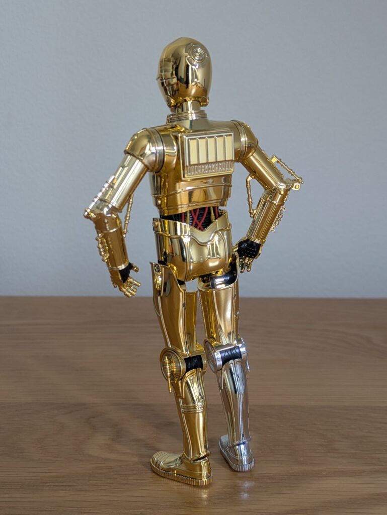 1/12スケールのC-3PO の背面