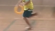 運動会のリレーで走る様子