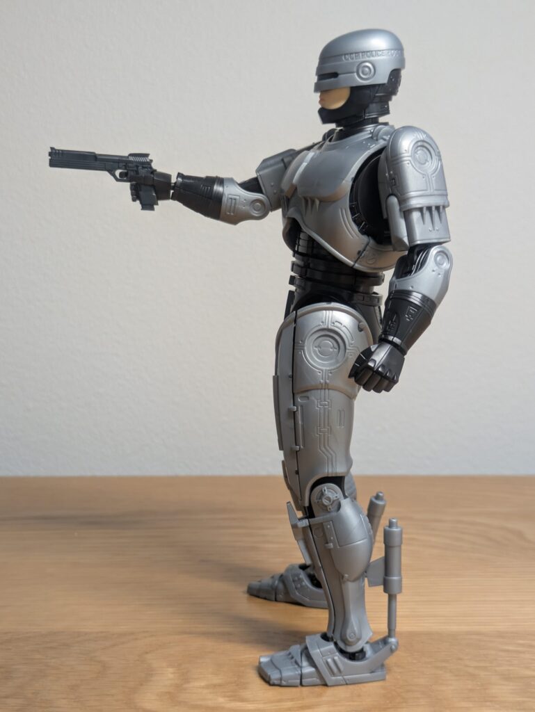 MODEROID ロボコップ オート9