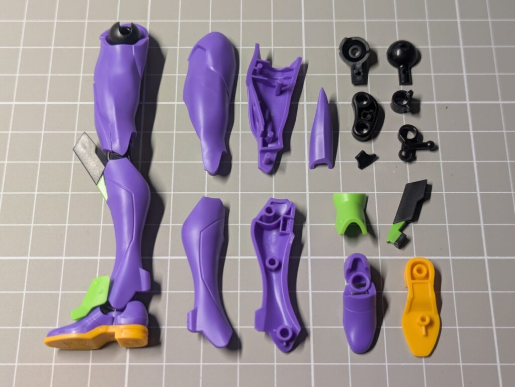 MODEROID エヴァンゲリオン初号機 の脚部