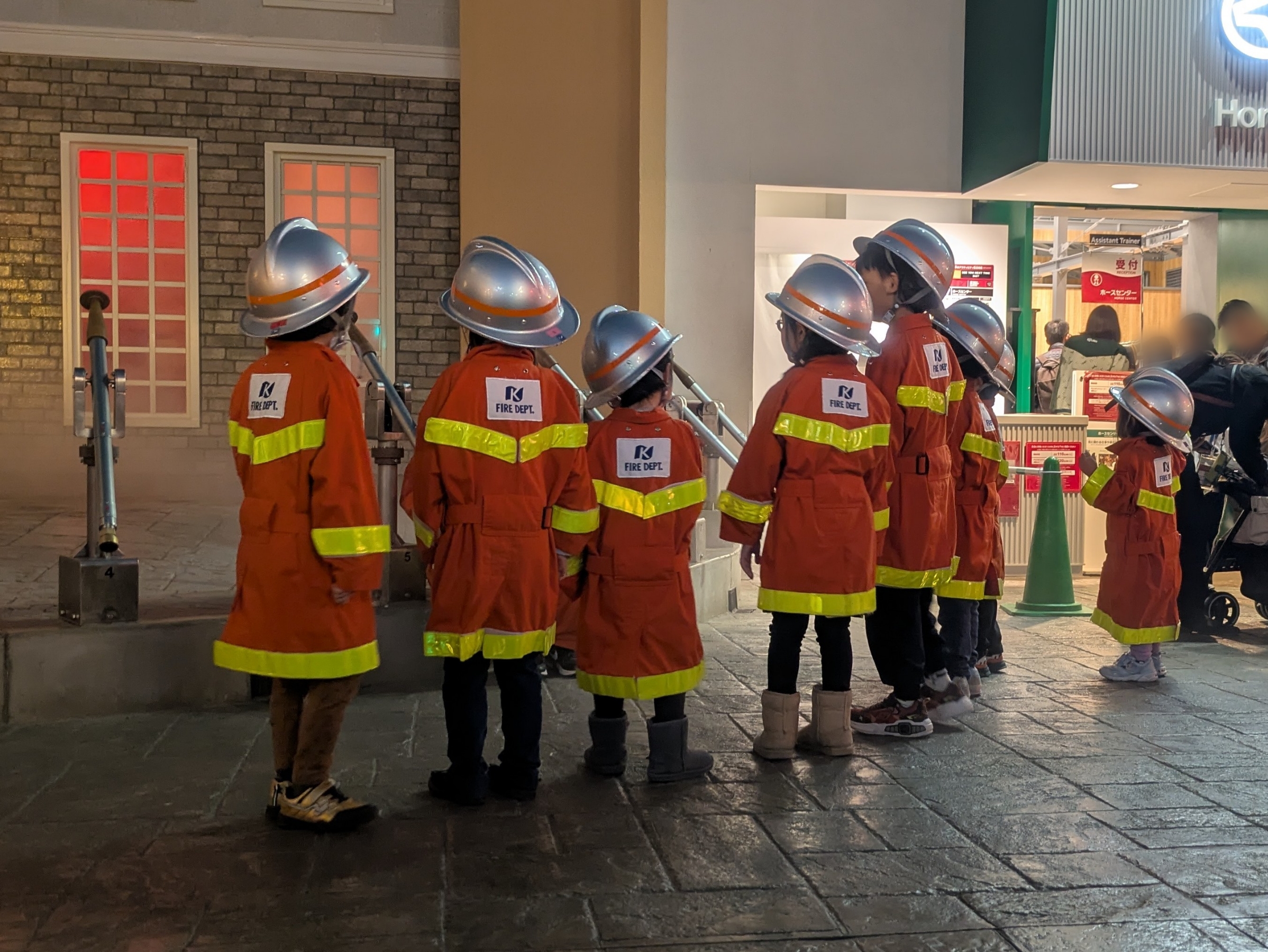 キッザニアの消防士達