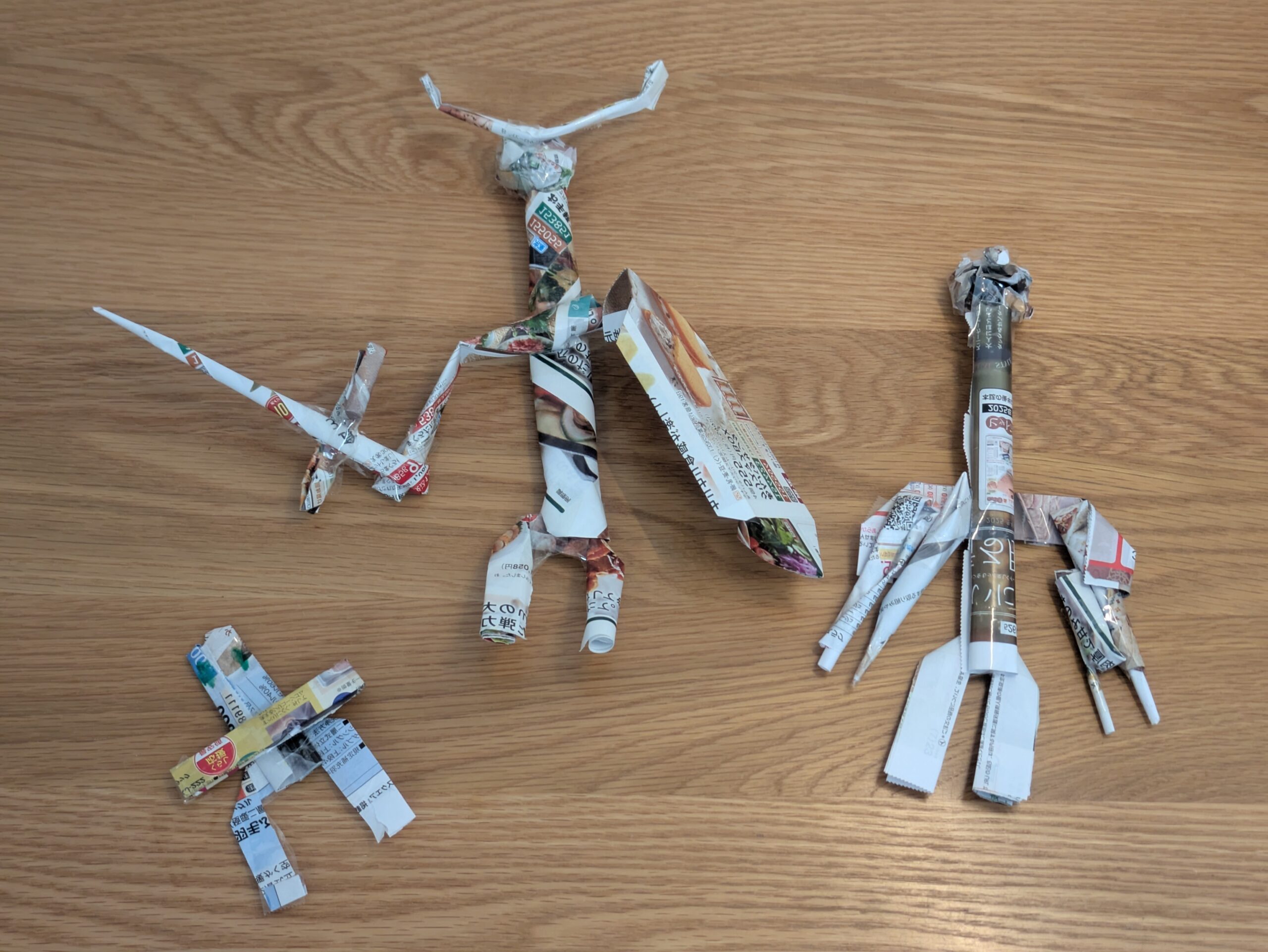 6歳児が紙で作ったモビルスーツとパイロット