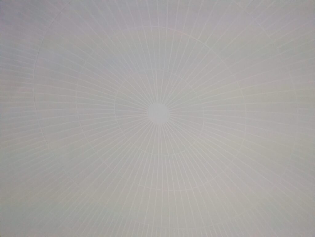 プラネタリウムの天井
